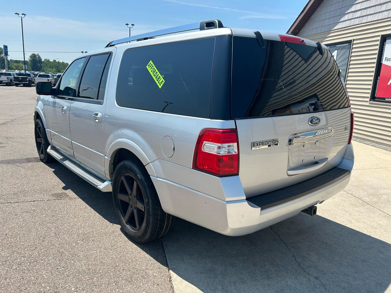 Used 2010 Ford Expedition EL Limited AWD/4WD image 7