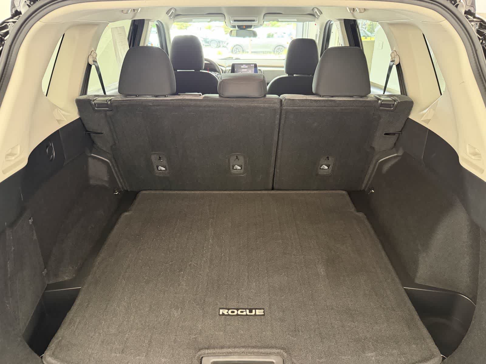Used 2021 Nissan Rogue S AWD/4WD image 5
