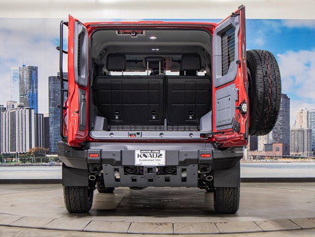 Used 2025 INEOS Grenadier Fieldmaster Edition image 12