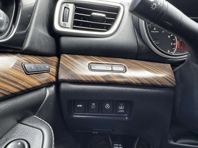 Used 2017 Nissan Maxima Platinum image 21