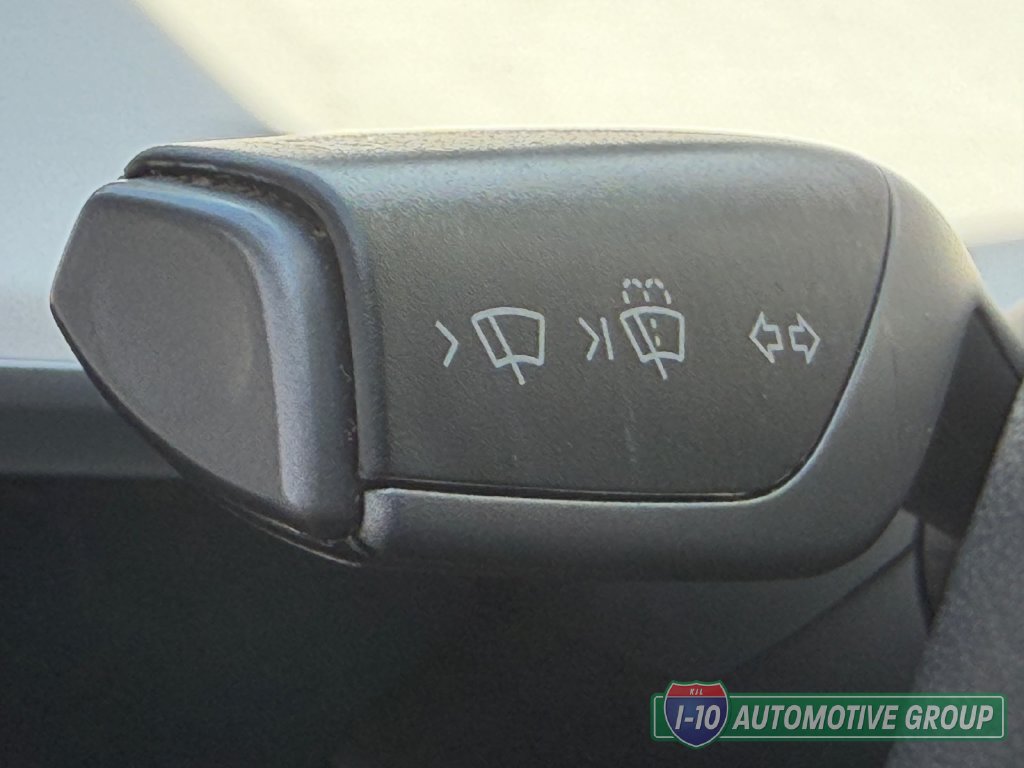 Used 2023 Tesla Model Y Performance AWD/4WD image 14