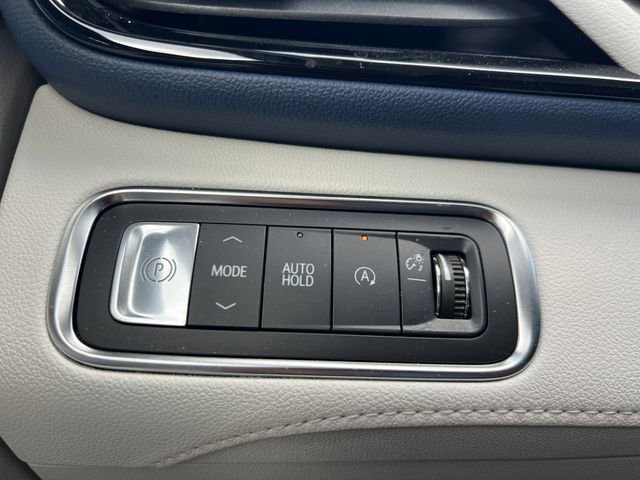 Used 2025 Buick Enclave Avenir image 31