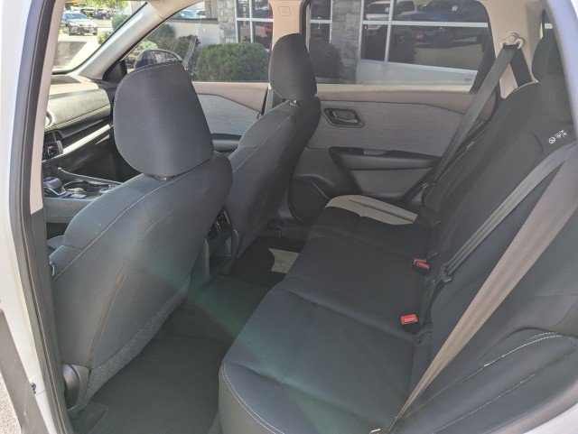 Used 2023 Nissan Rogue S AWD/4WD image 22