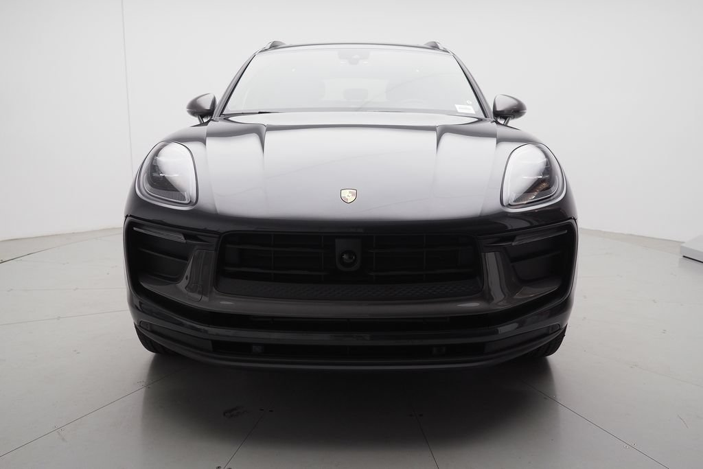 New 2026 Porsche Macan AWD/4WD image 2