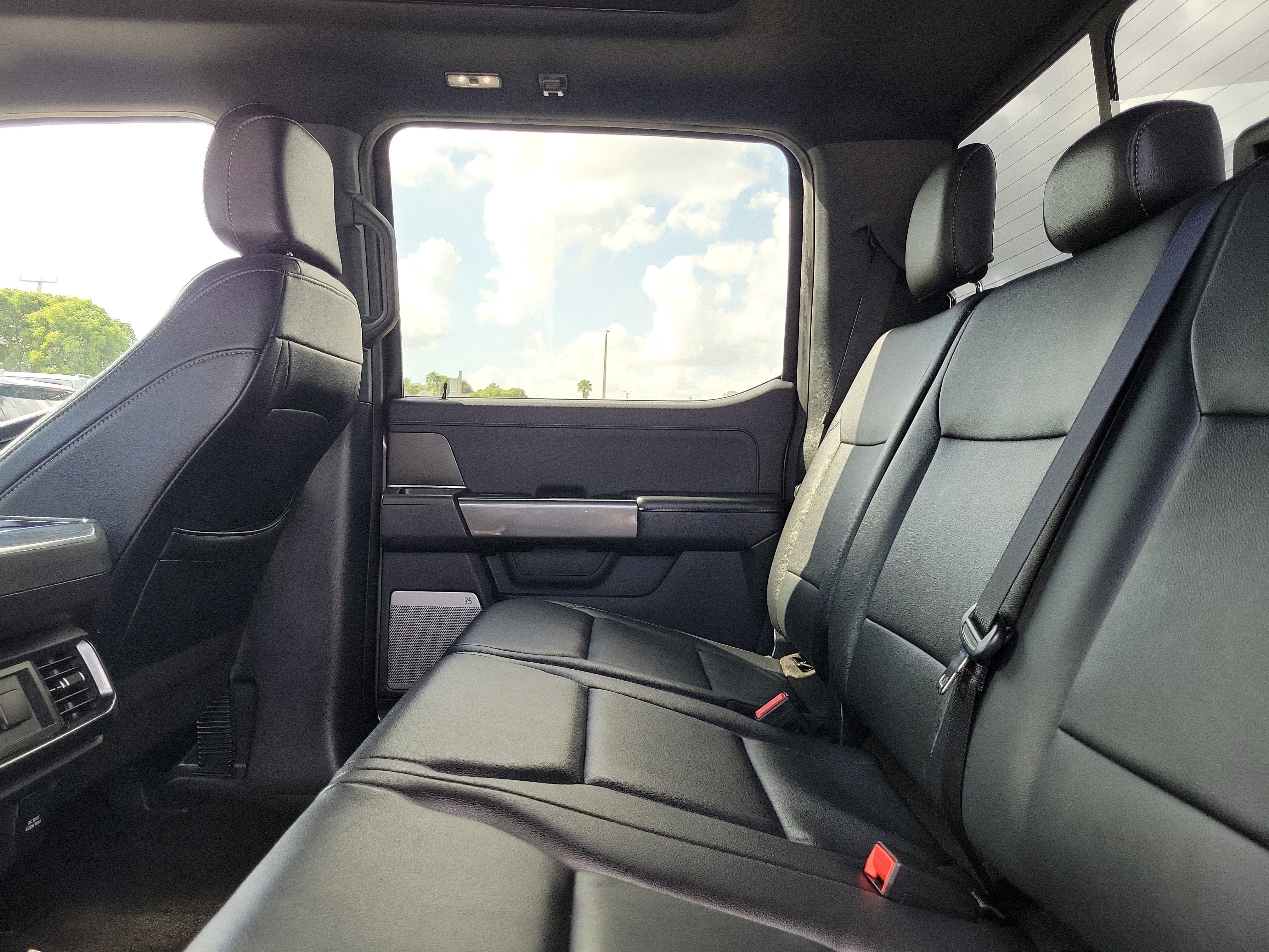 Used 2022 Ford F150 XLT w/ Equipment Group 302A High AWD/4WD image 13
