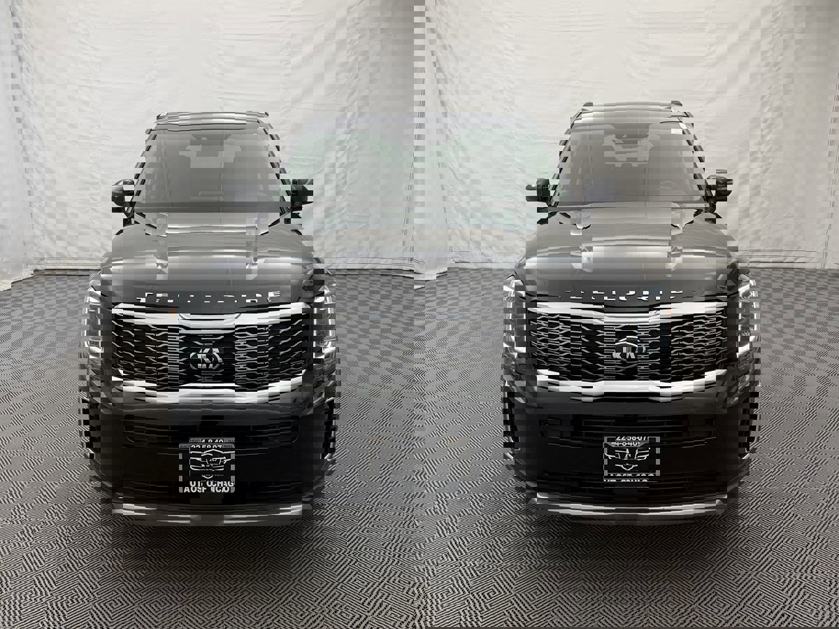 Used 2020 Kia Telluride S w/ S 8 Passenger Seating Package AWD/4WD image 3