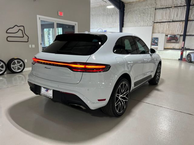 Used 2023 Porsche Macan Base image 60