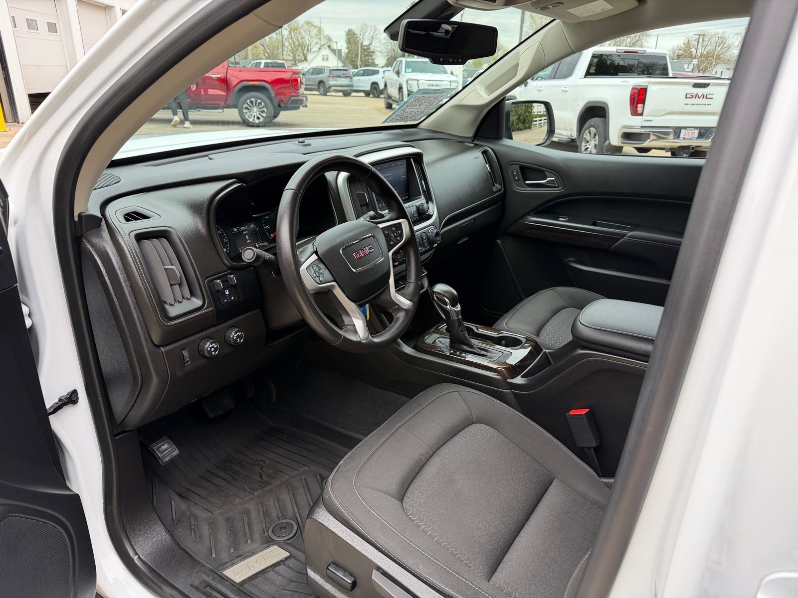 Used 2022 GMC Canyon Elevation w/ Trailering Package image 4