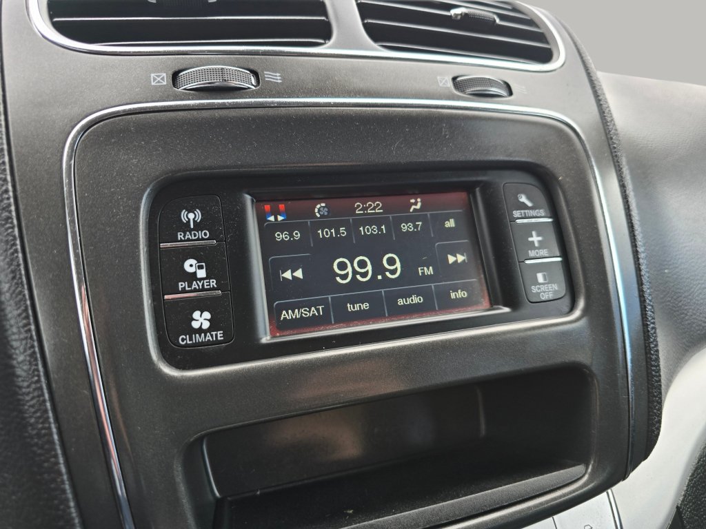 Used 2019 Dodge Journey SE w/ Connectivity Group FWD image 9
