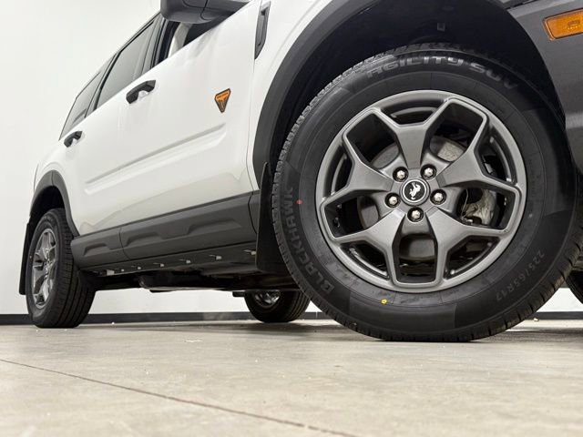 Used 2022 Ford Bronco Sport Badlands image 3