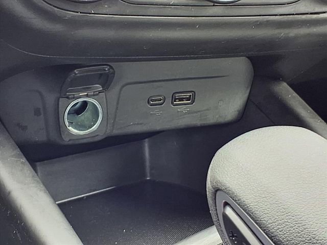 Used 2024 Chevrolet Trax LS w/ LS Convenience Package image 12