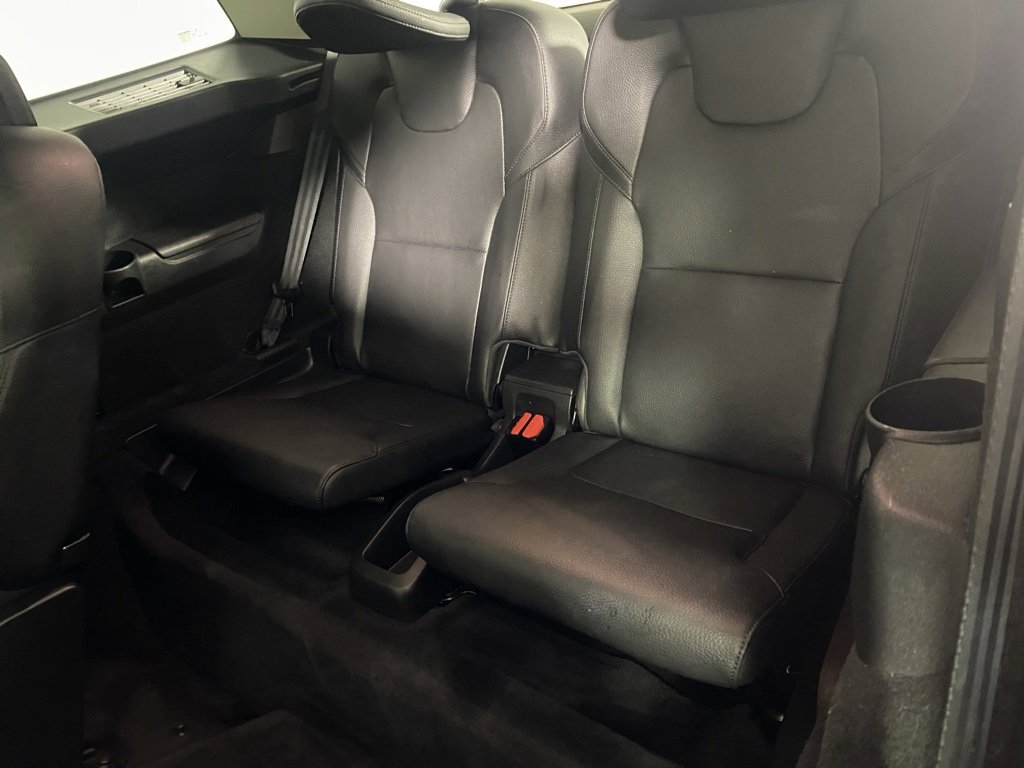 Used 2022 Volvo XC90 T6 Momentum w/ Advanced Package image 25