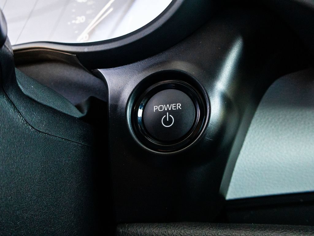 Used 2026 Toyota Sienna LE AWD/4WD image 35