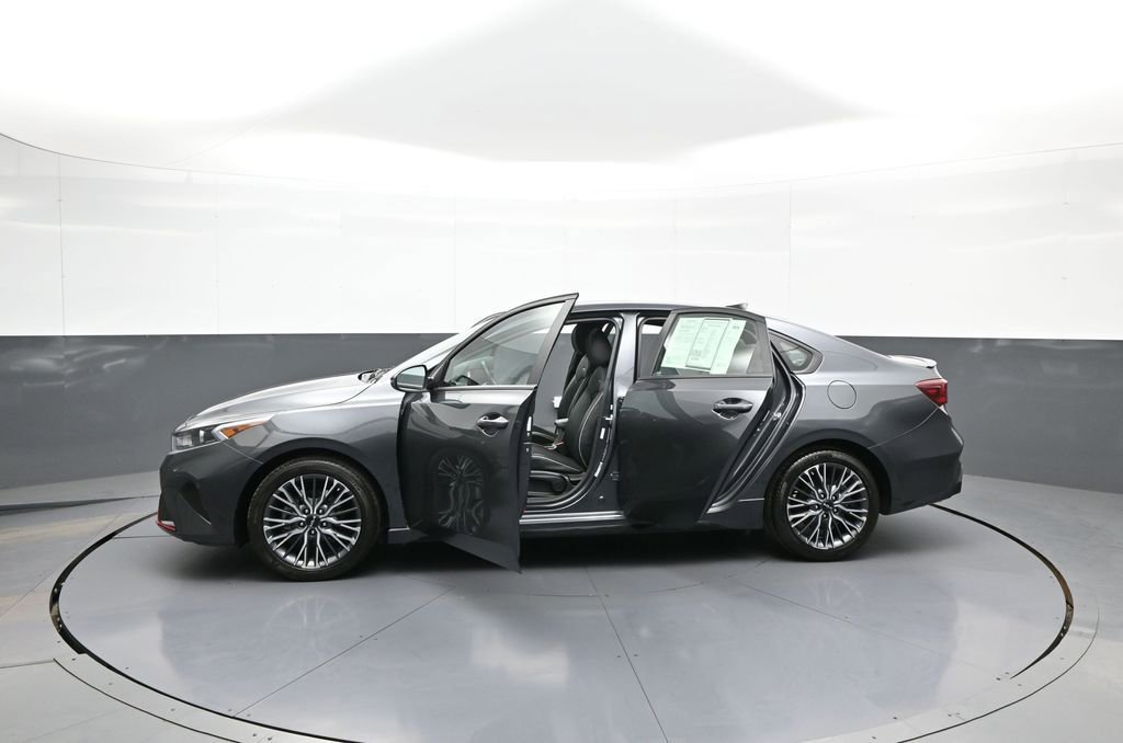 Certified 2024 Kia Forte GT-Line w/ GT-Line Premium Package FWD image 41