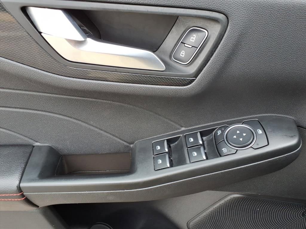 Used 2025 Ford Escape ST-Line AWD/4WD image 19