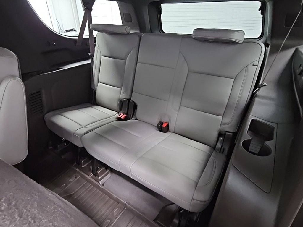 Used 2021 GMC Yukon XL SLT w/ SLT Premium Package image 38