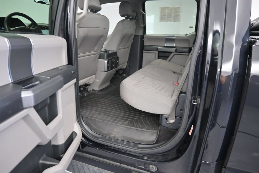 Used 2016 Ford F150 XLT w/ Equipment Group 302A Luxury AWD/4WD image 16