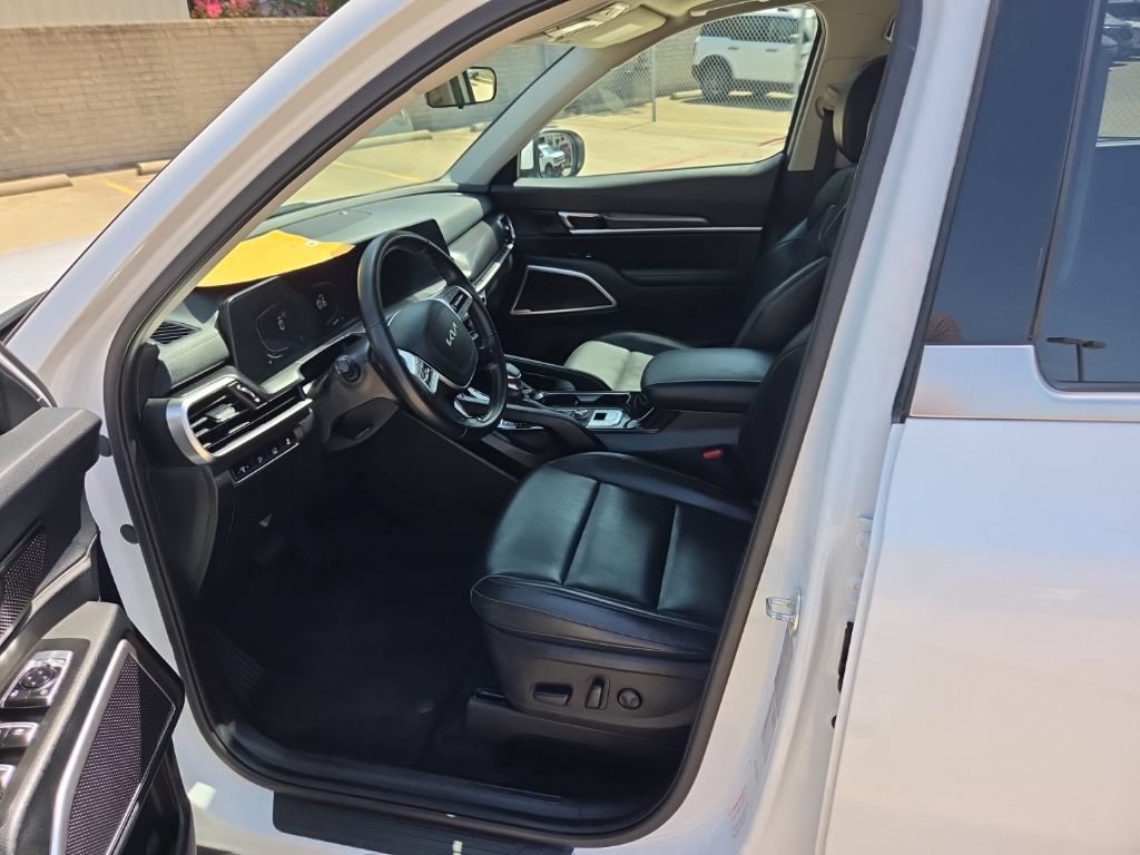 Used 2025 Kia Telluride S AWD/4WD image 4