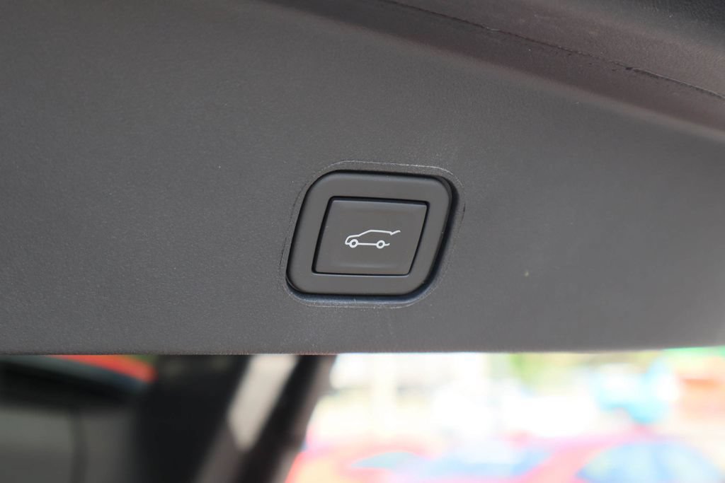 Certified 2024 Cadillac Lyriq Tech AWD/4WD image 27