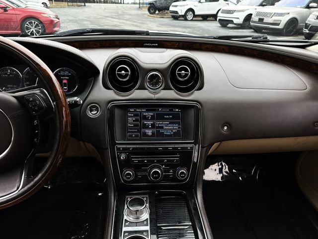 Used 2014 Jaguar XJ AWD image 14