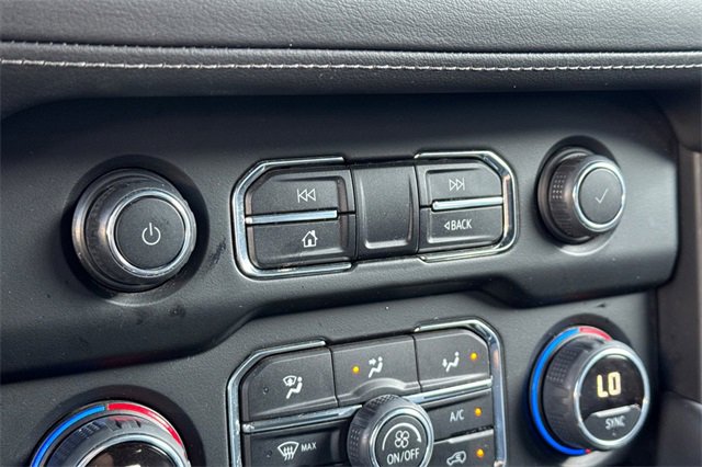 Used 2024 Chevrolet Tahoe LT image 32