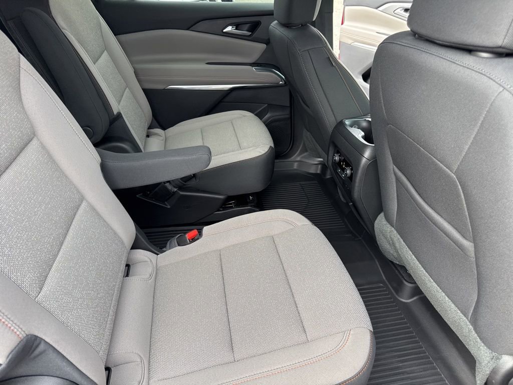 New 2026 Chevrolet Traverse LT w/ LPO, Floor Liner Package image 42