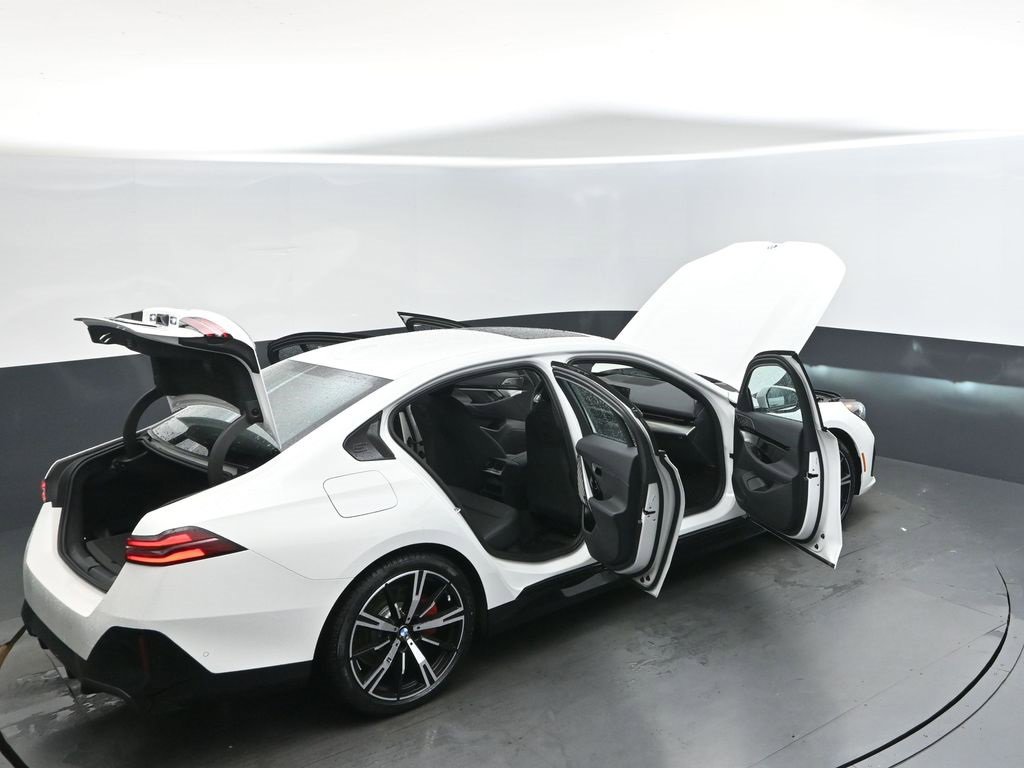 New 2026 BMW 530i w/ M Sport Package image 49