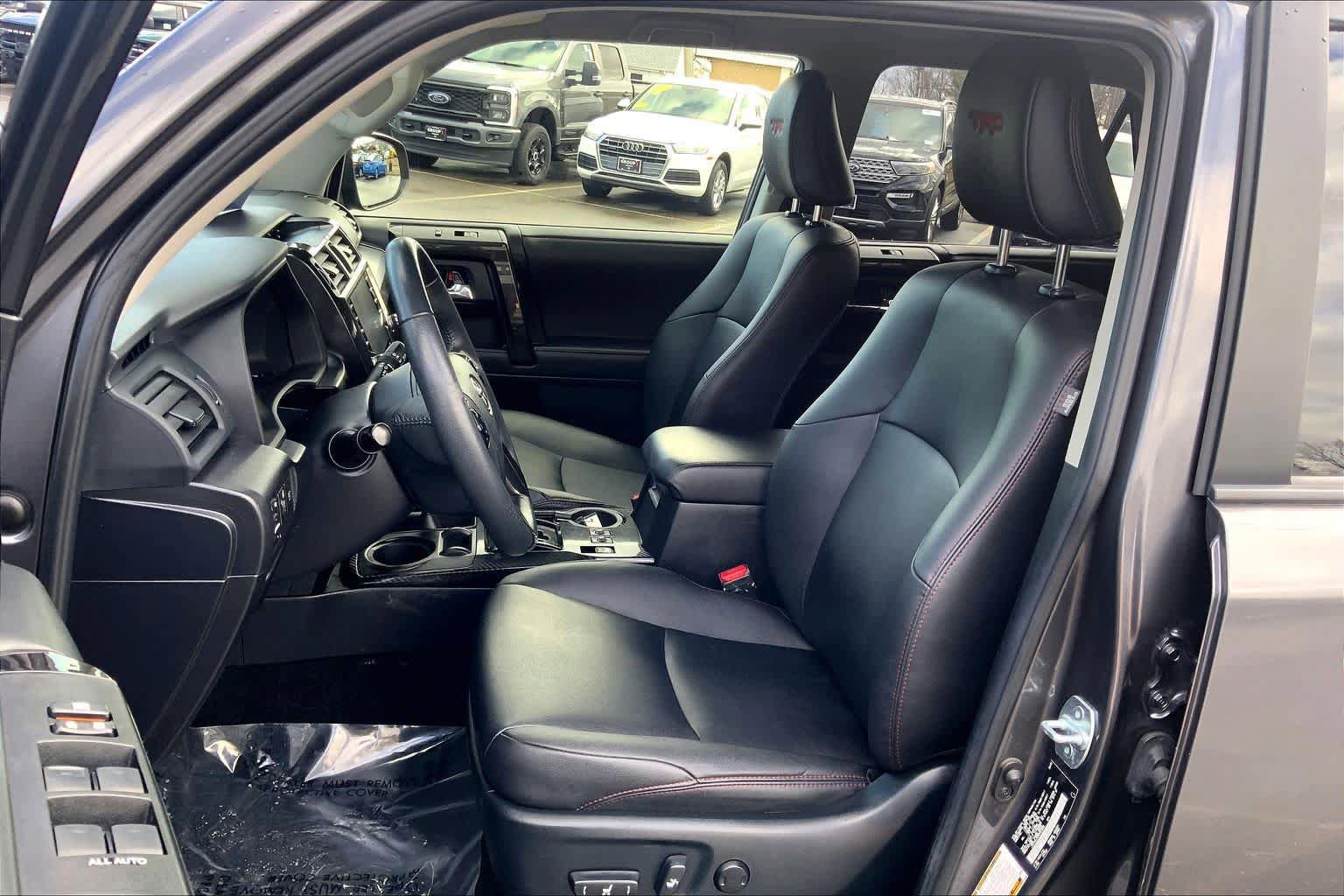 Used 2021 Toyota 4Runner TRD Off-Road Premium AWD/4WD image 9