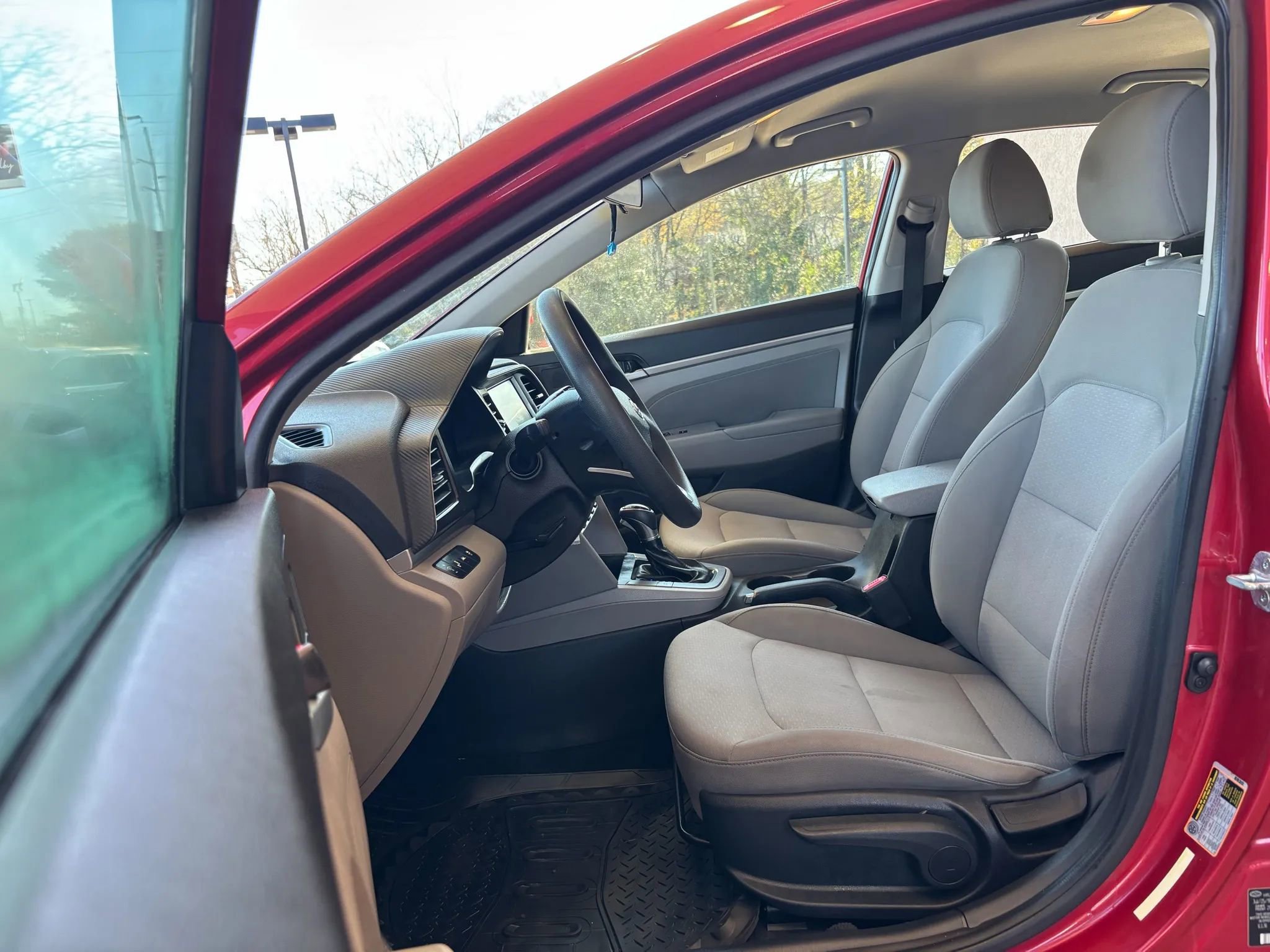 Used 2020 Hyundai Elantra SEL image 8