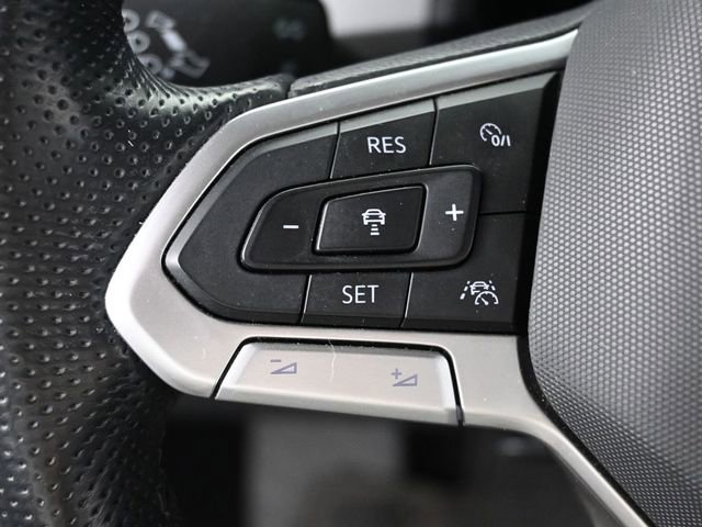 Used 2021 Volkswagen Atlas SEL Premium image 22