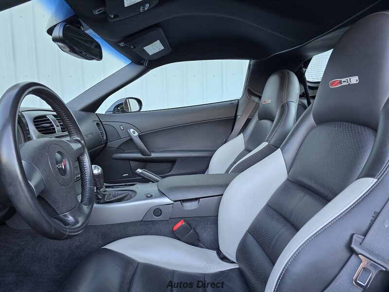 Used 2006 Chevrolet Corvette Z06 w/ Preferred Equipment Group RWD image 25