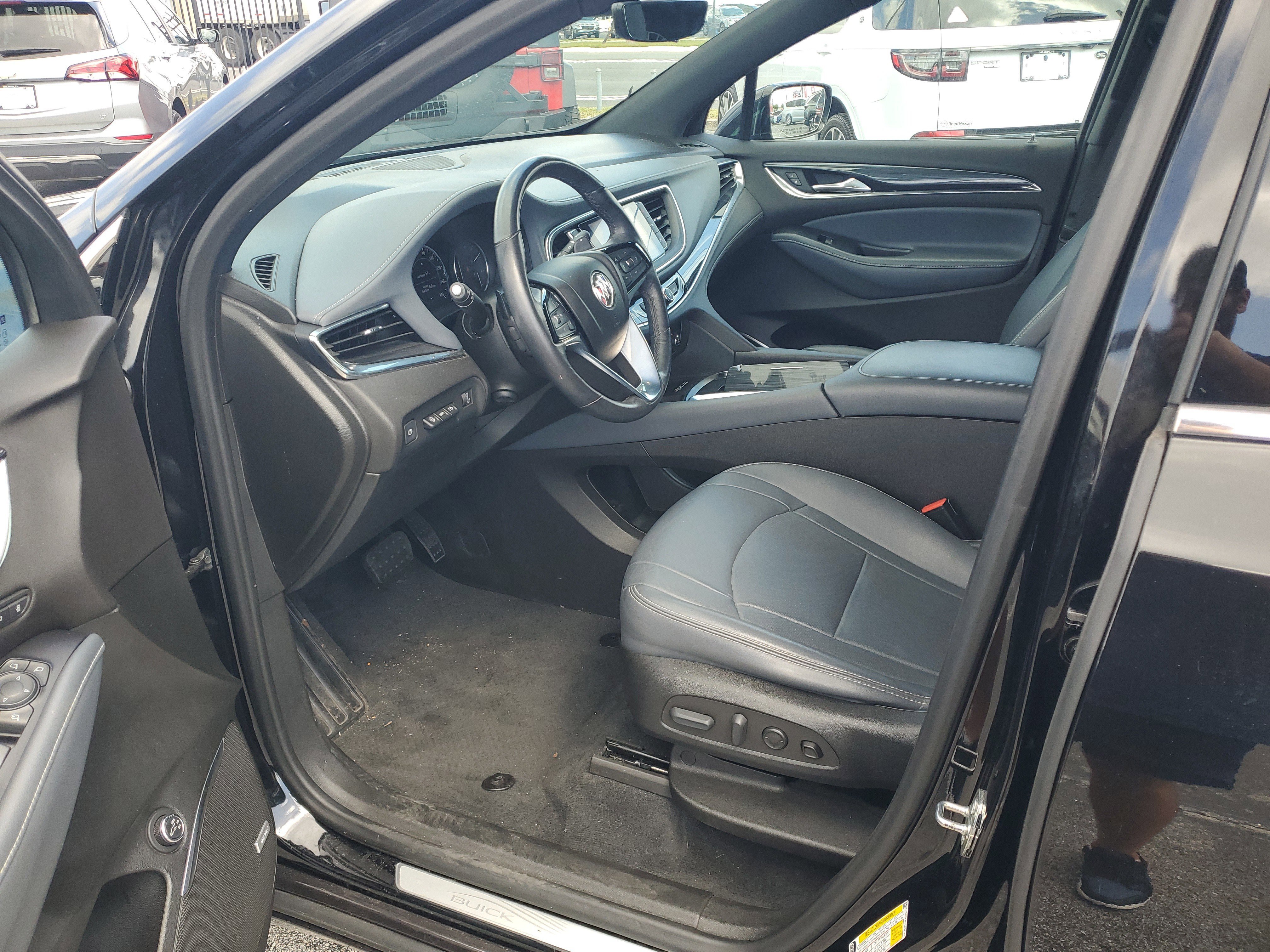 Used 2022 Buick Enclave Premium w/ Experience Buick Package FWD image 14