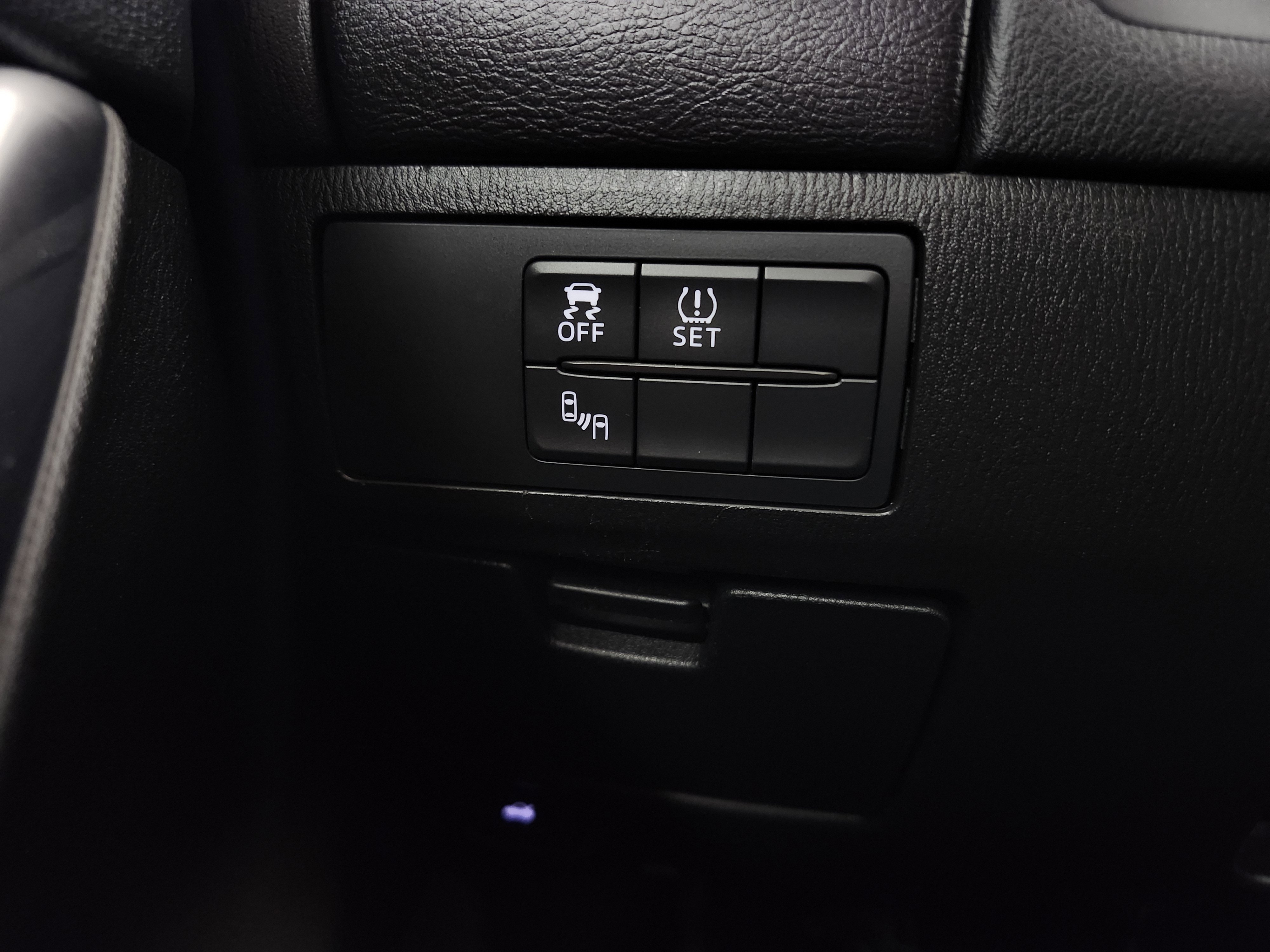 Used 2016 MAZDA MAZDA6 Touring image 11