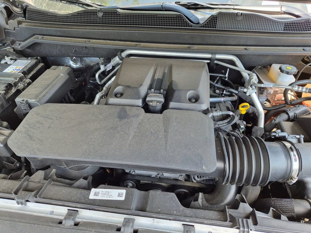 Used 2025 Chevrolet Colorado Trail Boss AWD/4WD image 13