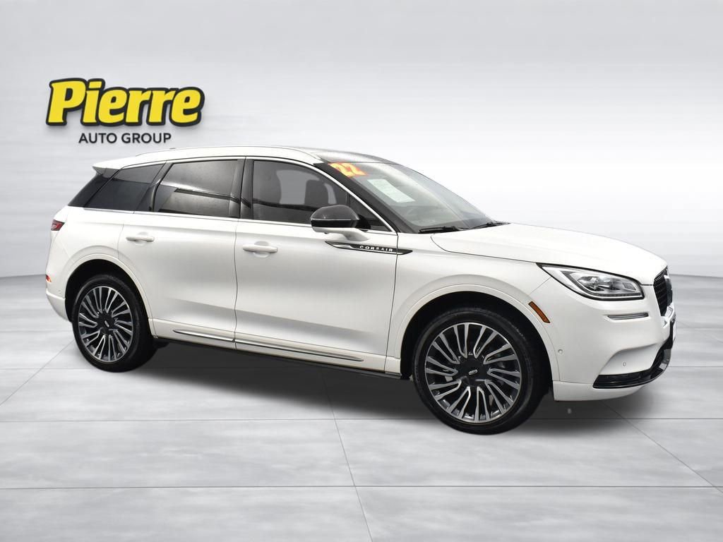 Certified 2022 Lincoln Corsair Reserve w/ Equipment Group 201A image 3