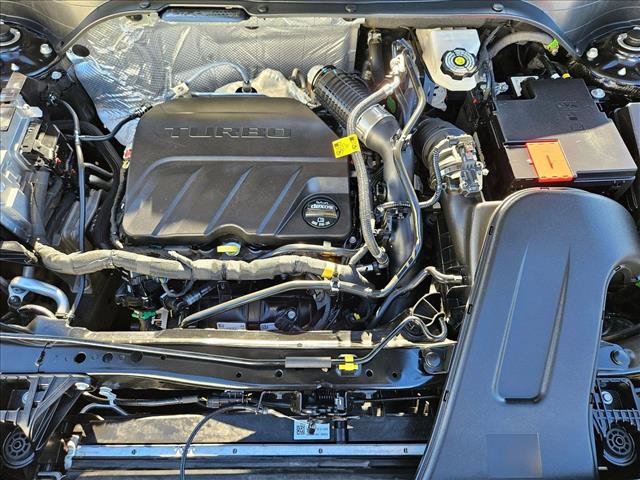 Used 2024 Chevrolet Trax LT w/ LT Convenience Package image 21