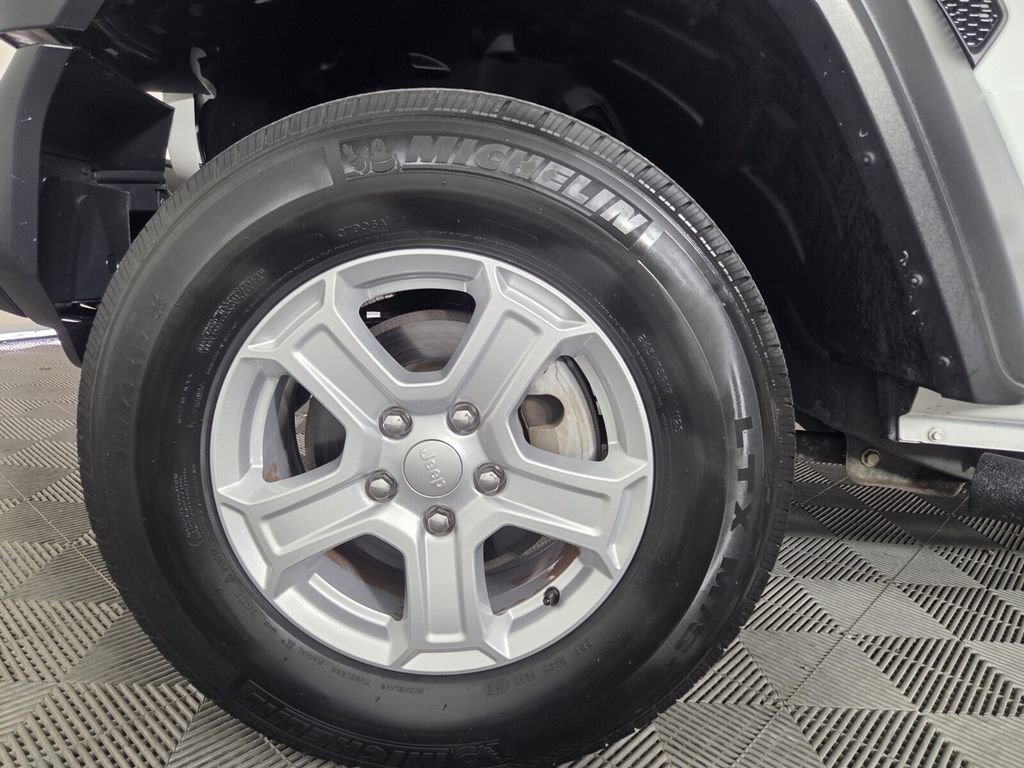 Used 2019 Jeep Wrangler Unlimited Sport S AWD/4WD image 8