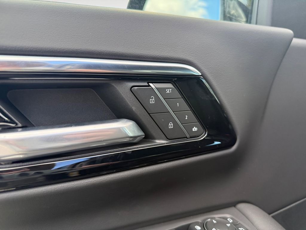 New 2025 Chevrolet Tahoe High Country image 18