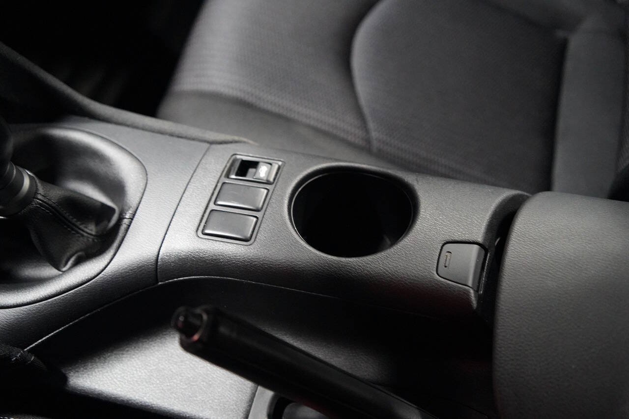 Used 2025 Nissan Z Sport w/ Floor Mat Package RWD image 93