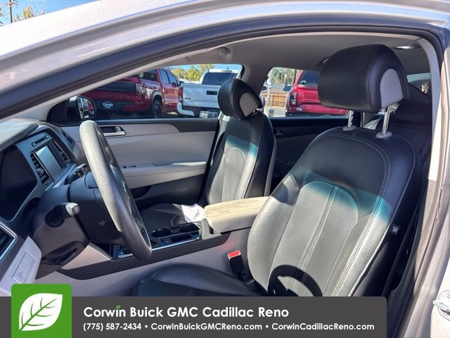 Used 2016 Hyundai Sonata SE FWD image 12