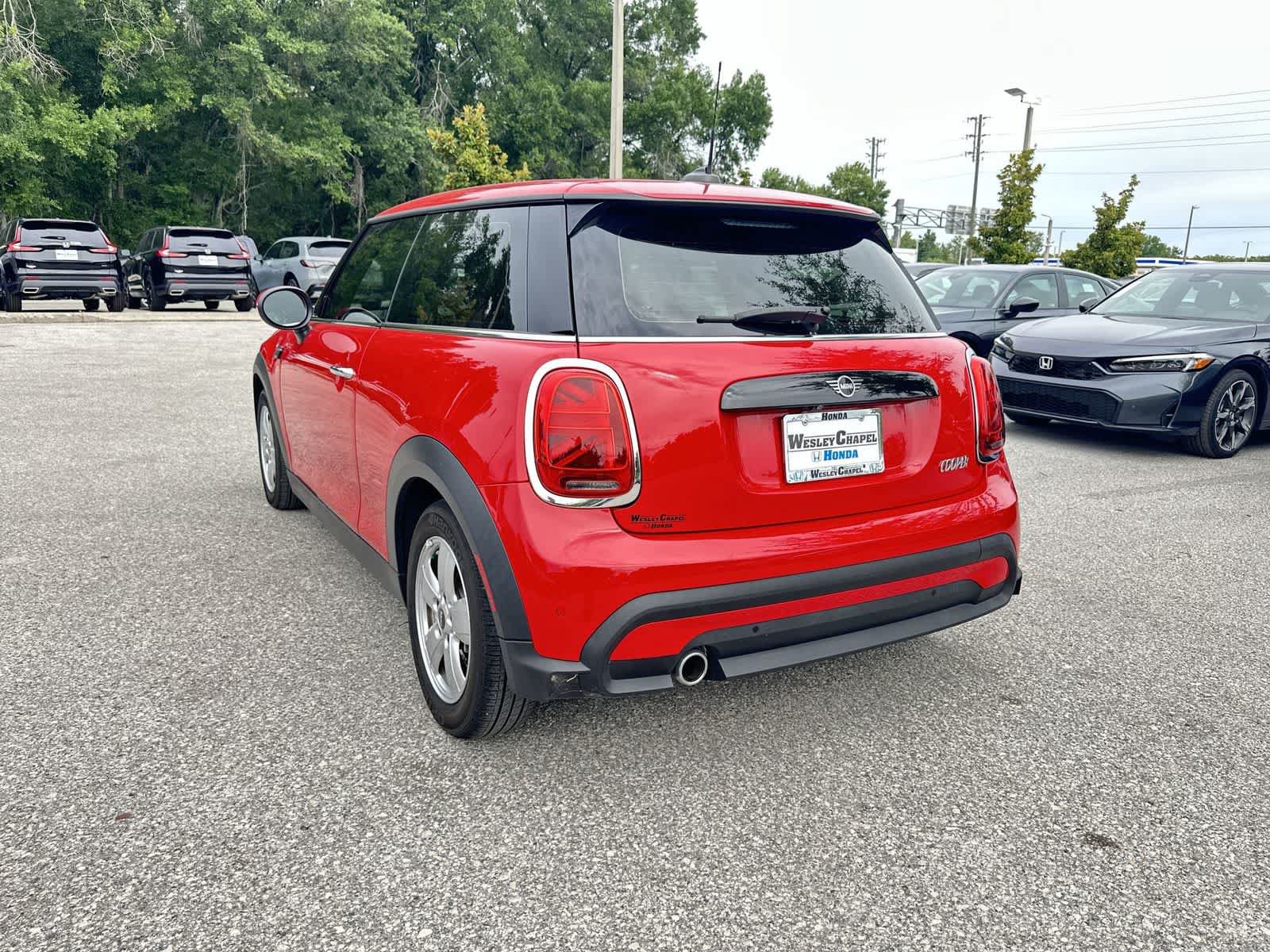 Used 2024 MINI Cooper 2-Door Hardtop FWD image 4