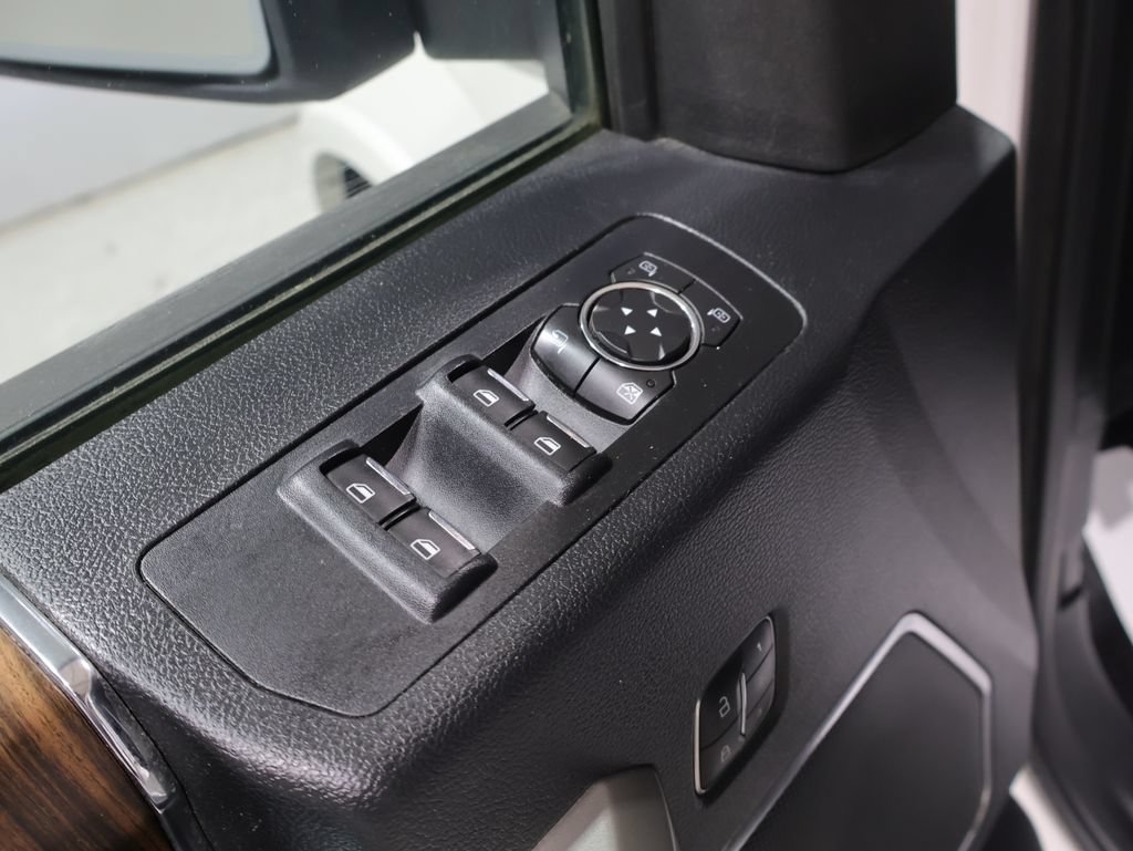 Used 2015 Ford F150 Lariat w/ Equipment Group 502A Luxury AWD/4WD image 14