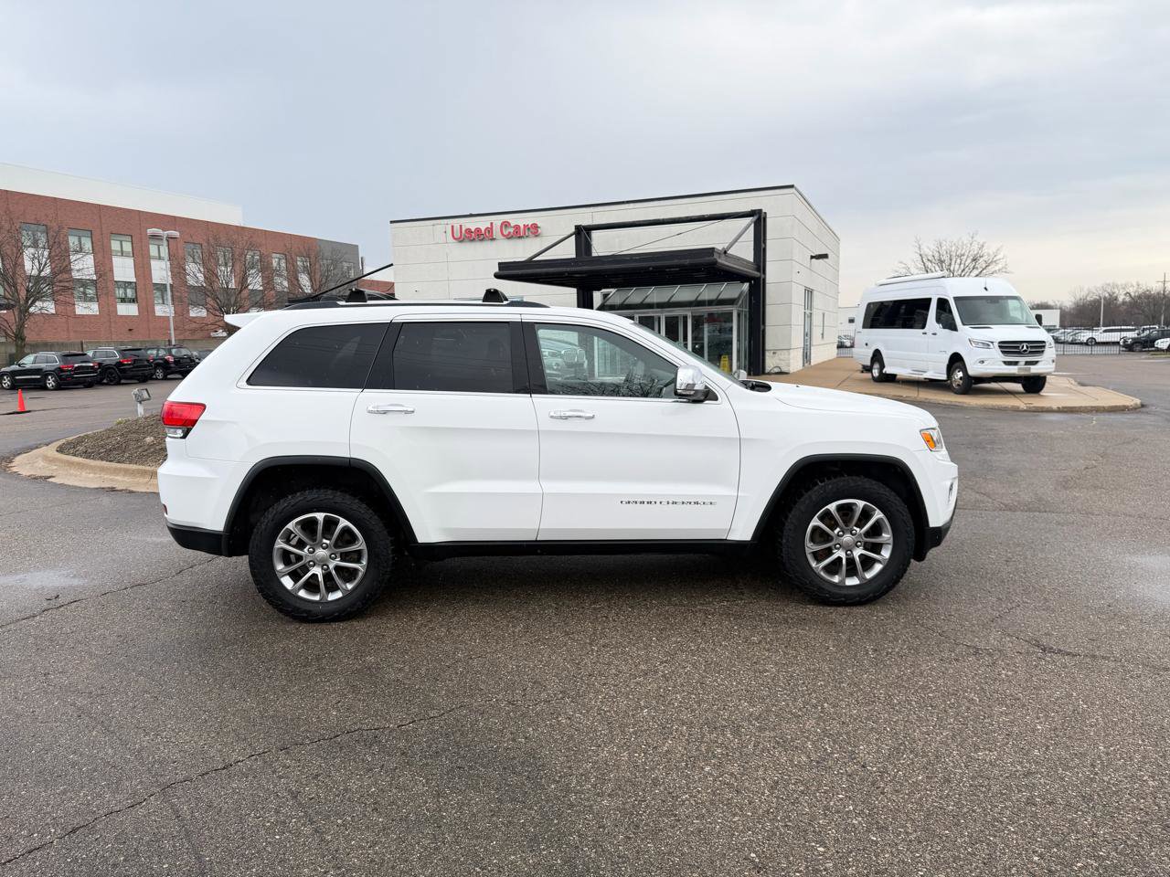 Used 2015 Jeep Grand Cherokee Limited image 4