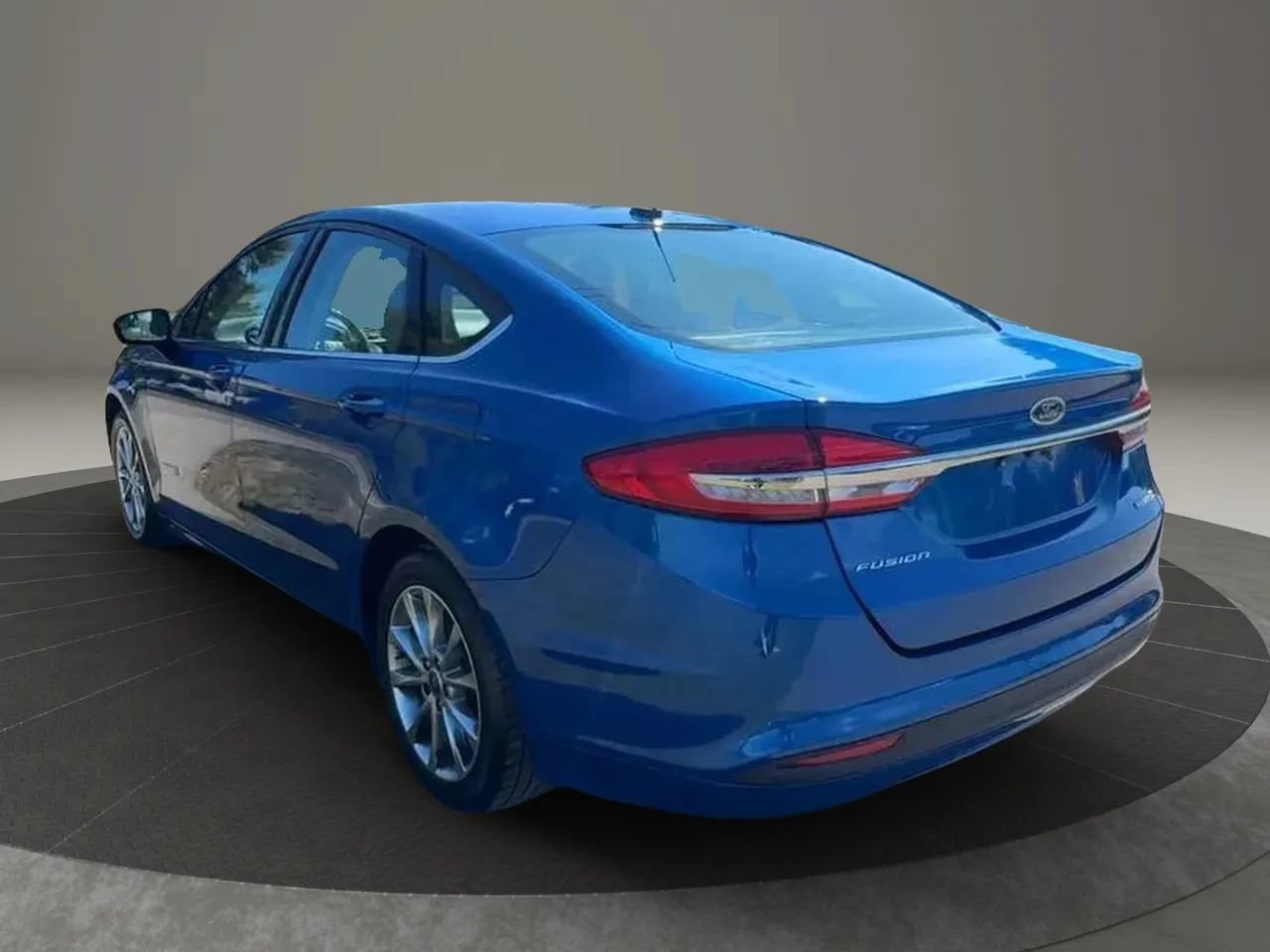 Used 2017 Ford Fusion S FWD image 4