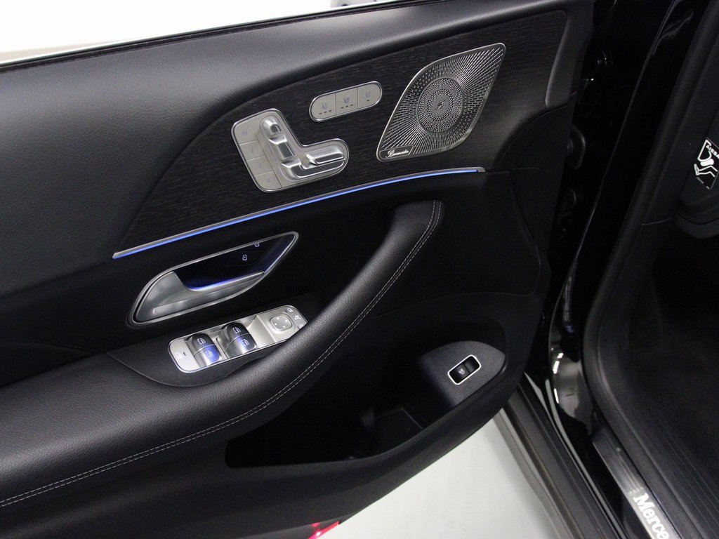 Certified 2025 Mercedes-Benz GLS 450 4MATIC image 23