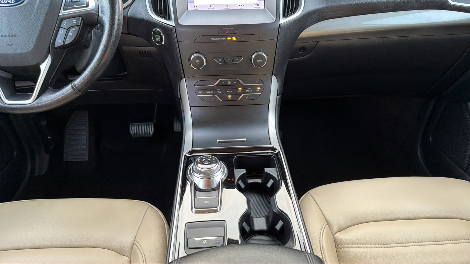 Used 2019 Ford Edge SEL w/ Equipment Group 201A FWD image 14