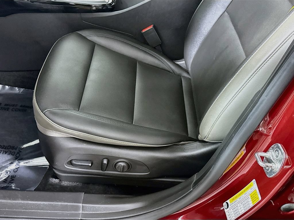Used 2024 Chevrolet Trax ACTIV w/ Driver Confidence Package FWD image 23