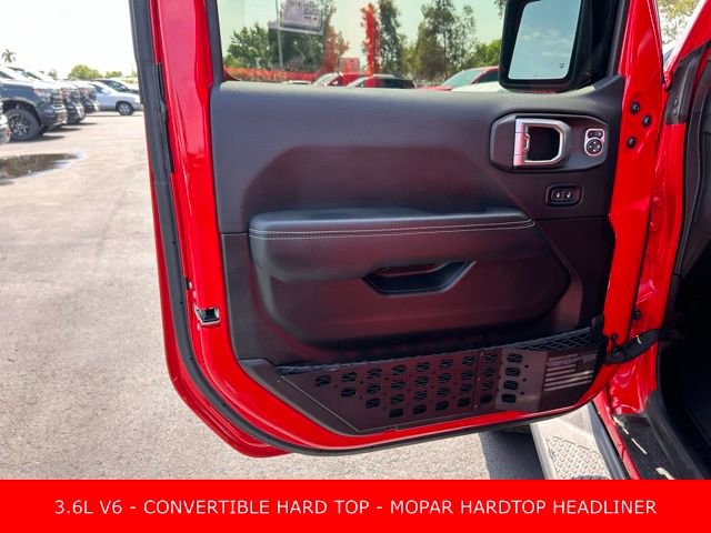 Used 2023 Jeep Gladiator Overland w/ Cold Weather Group image 12