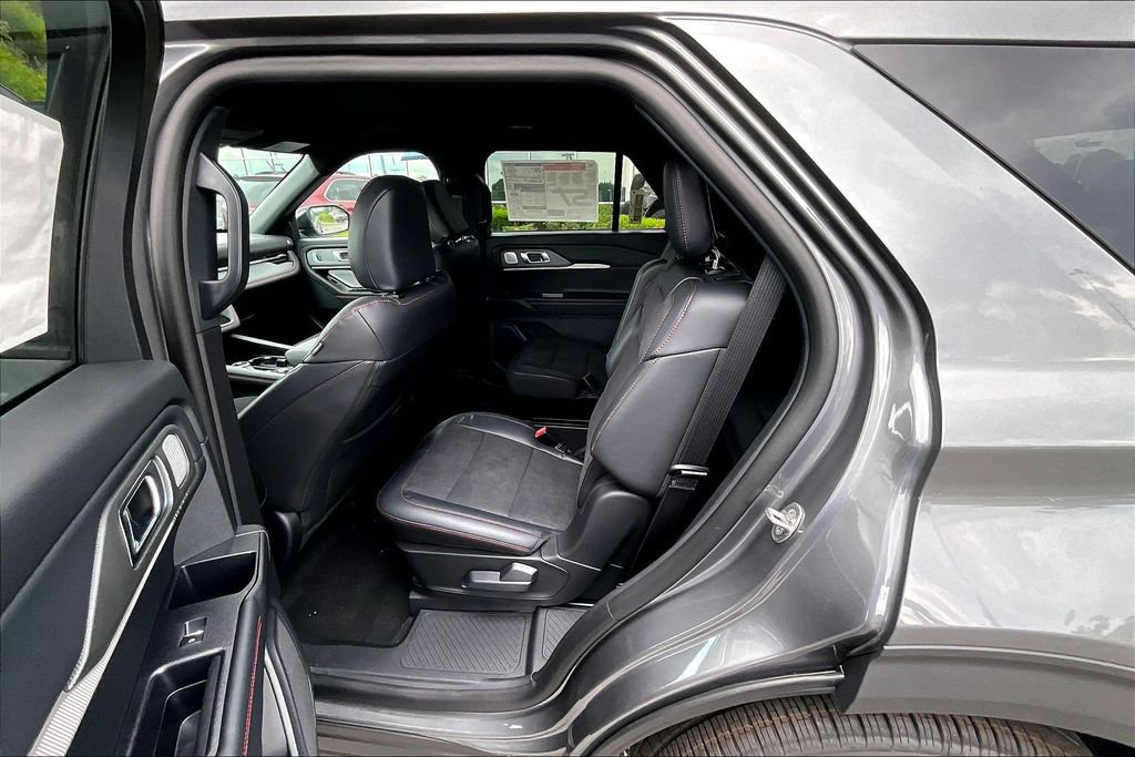 New 2026 Ford Explorer ST w/ Sun And Sound Package AWD/4WD image 10