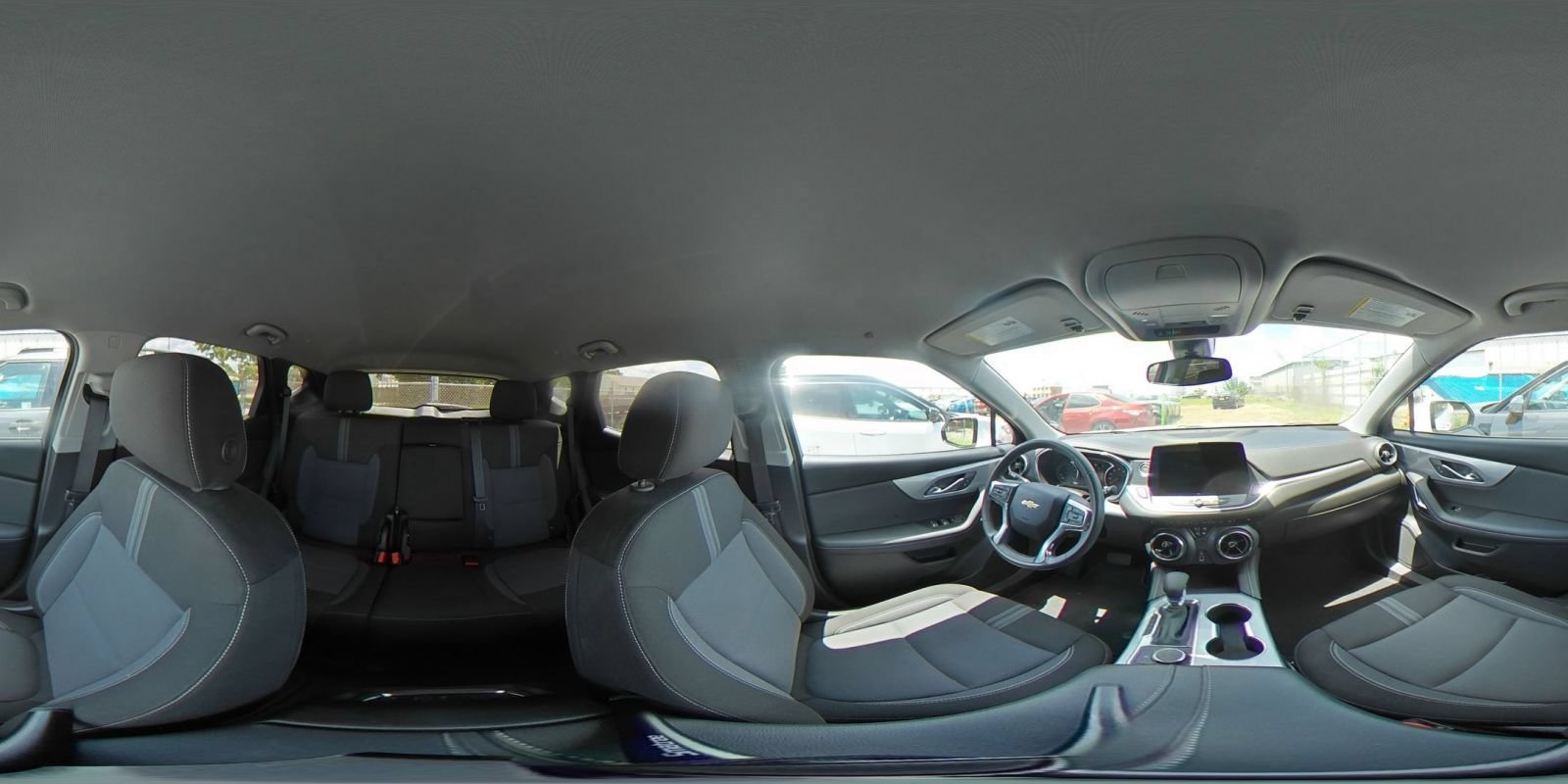 Used 2025 Chevrolet Blazer LT FWD image 36